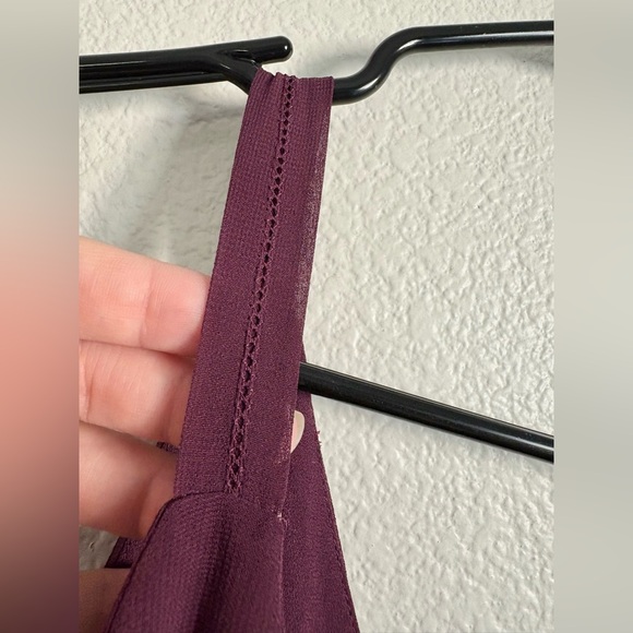 WHBM V Neck Cami - Picture 6 of 7